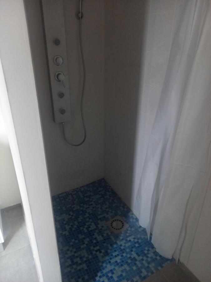 Logement Entier Spacieux Et Confortable A 1 H De Paris Courtenay  Εξωτερικό φωτογραφία