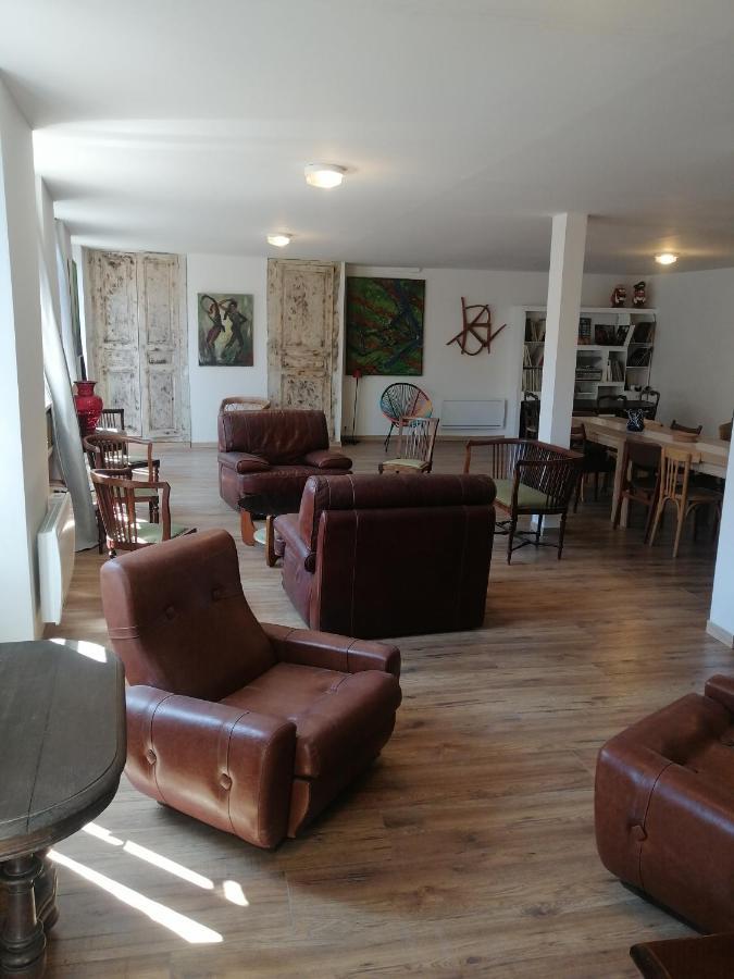 Logement Entier Spacieux Et Confortable A 1 H De Paris Courtenay  Εξωτερικό φωτογραφία