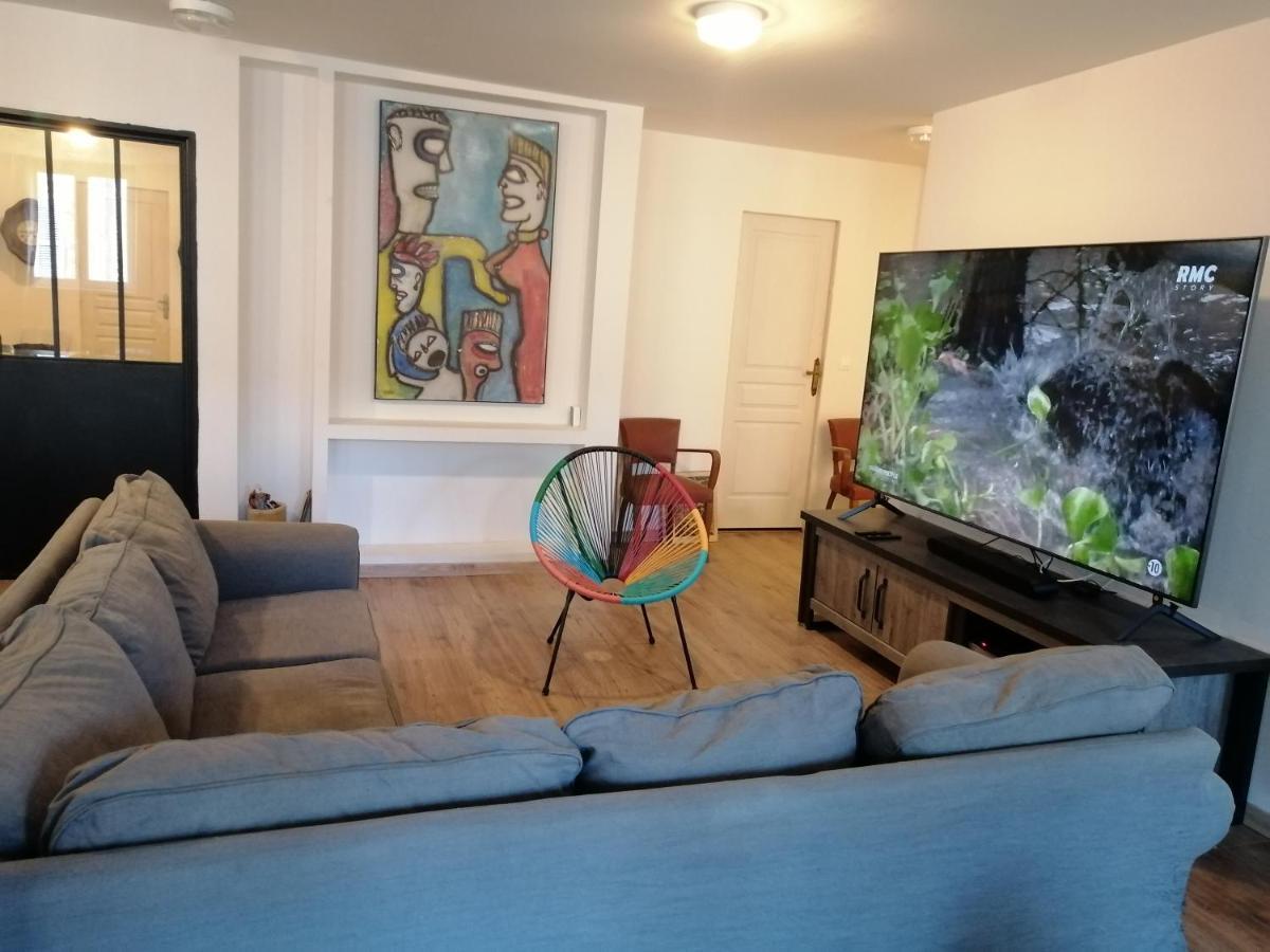 Logement Entier Spacieux Et Confortable A 1 H De Paris Courtenay  Εξωτερικό φωτογραφία